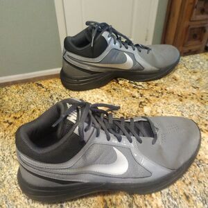 Nike Mens Air Max Overplay VIII Basketball Shoes 643168-003 Gray/Black Sz 11